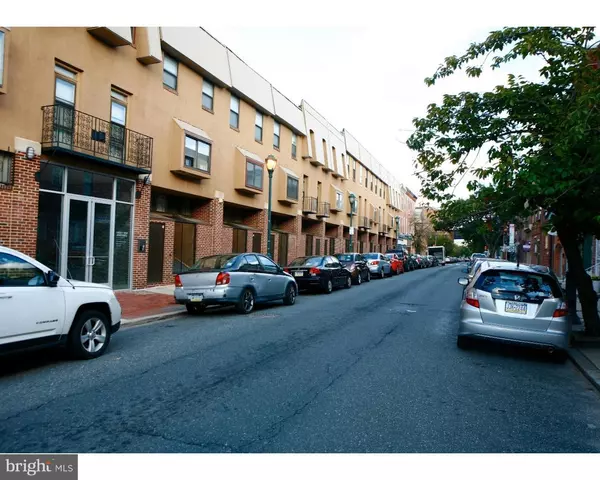 Philadelphia, PA 19146,2031-1 SOUTH ST #110