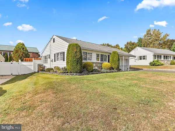 Southampton, PA 18966,1238 HIVIEW DR