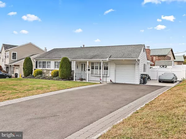 Southampton, PA 18966,1238 HIVIEW DR