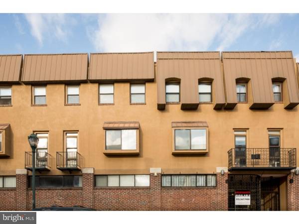 Philadelphia, PA 19146,2031-4 SOUTH ST #221