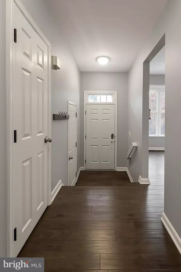 Centreville, VA 20120,13820 RAMPANT LION CT