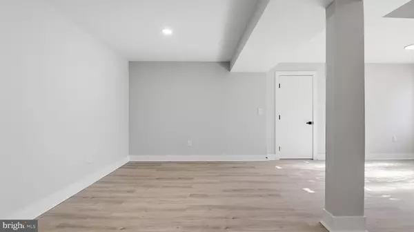 Clinton, MD 20735,6118 HELLEN LEE DR