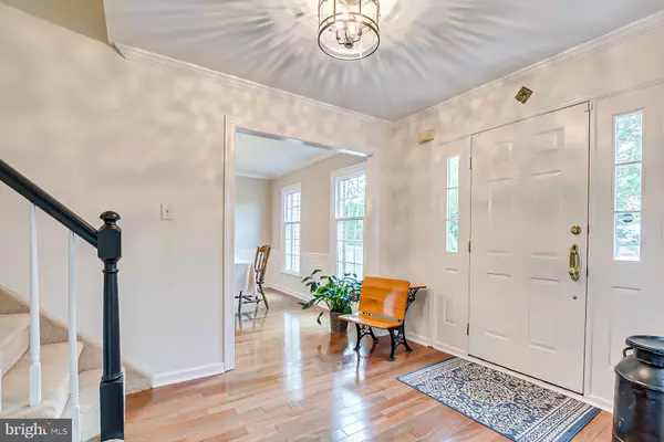Kendall Park, NJ 08824,3 CLINTON CT