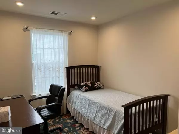 Lansdale, PA 19446,218 BAMBOO DR