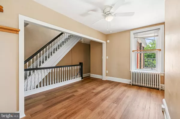 Philadelphia, PA 19127,206 RIPKA ST #2