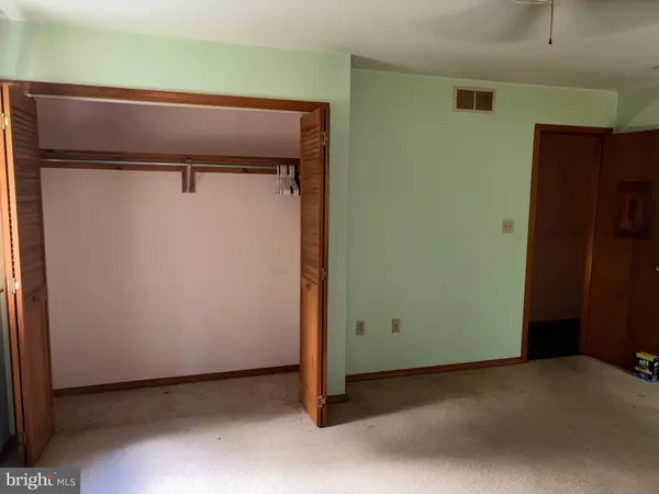 Cape May Court House, NJ 08210,42 SPRINGERS MILL RD