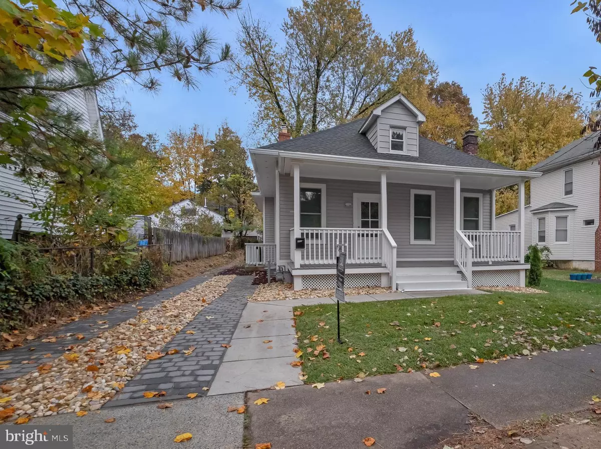 Mount Rainier, MD 20712,3002 BUNKER HILL RD