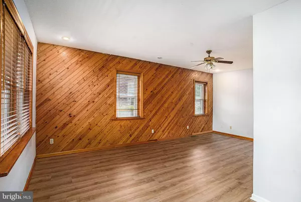 North Wales, PA 19454,216 S 6TH ST