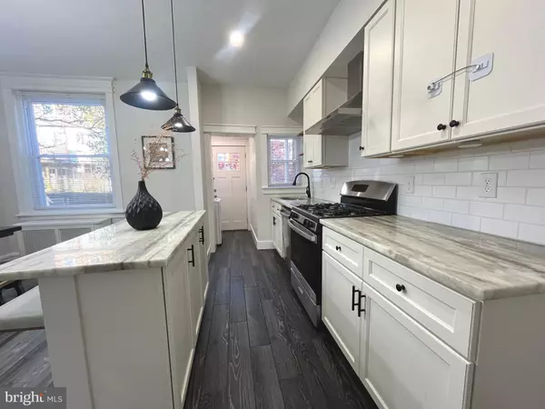 Philadelphia, PA 19131,5745 HUNTER ST