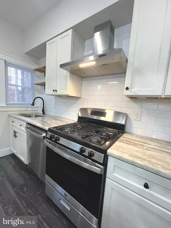 Philadelphia, PA 19131,5745 HUNTER ST