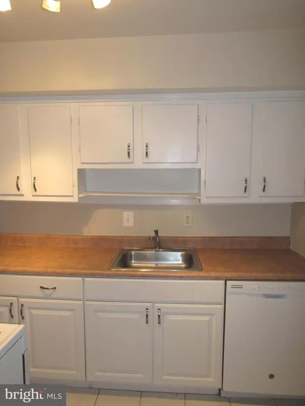 Alexandria, VA 22301,121 E GLENDALE AVE