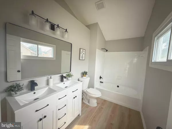 Marlton, NJ 08053,174 GREENBROOK DR