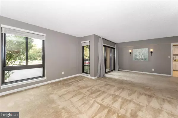 Alexandria, VA 22304,803 N HOWARD ST #152