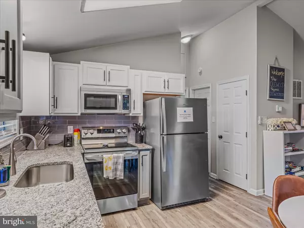 Hedgesville, WV 25427,68 BOB WHITE LN