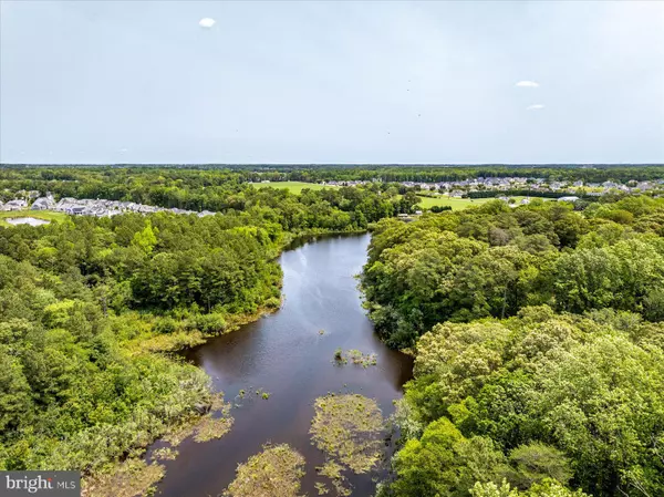 Lewes, DE 19958,32013 LONG LN