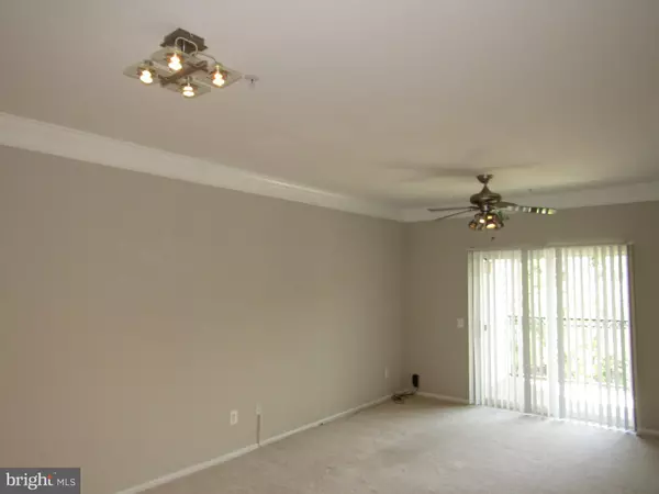 Mclean, VA 22102,1570 SPRING GATE DR #7206