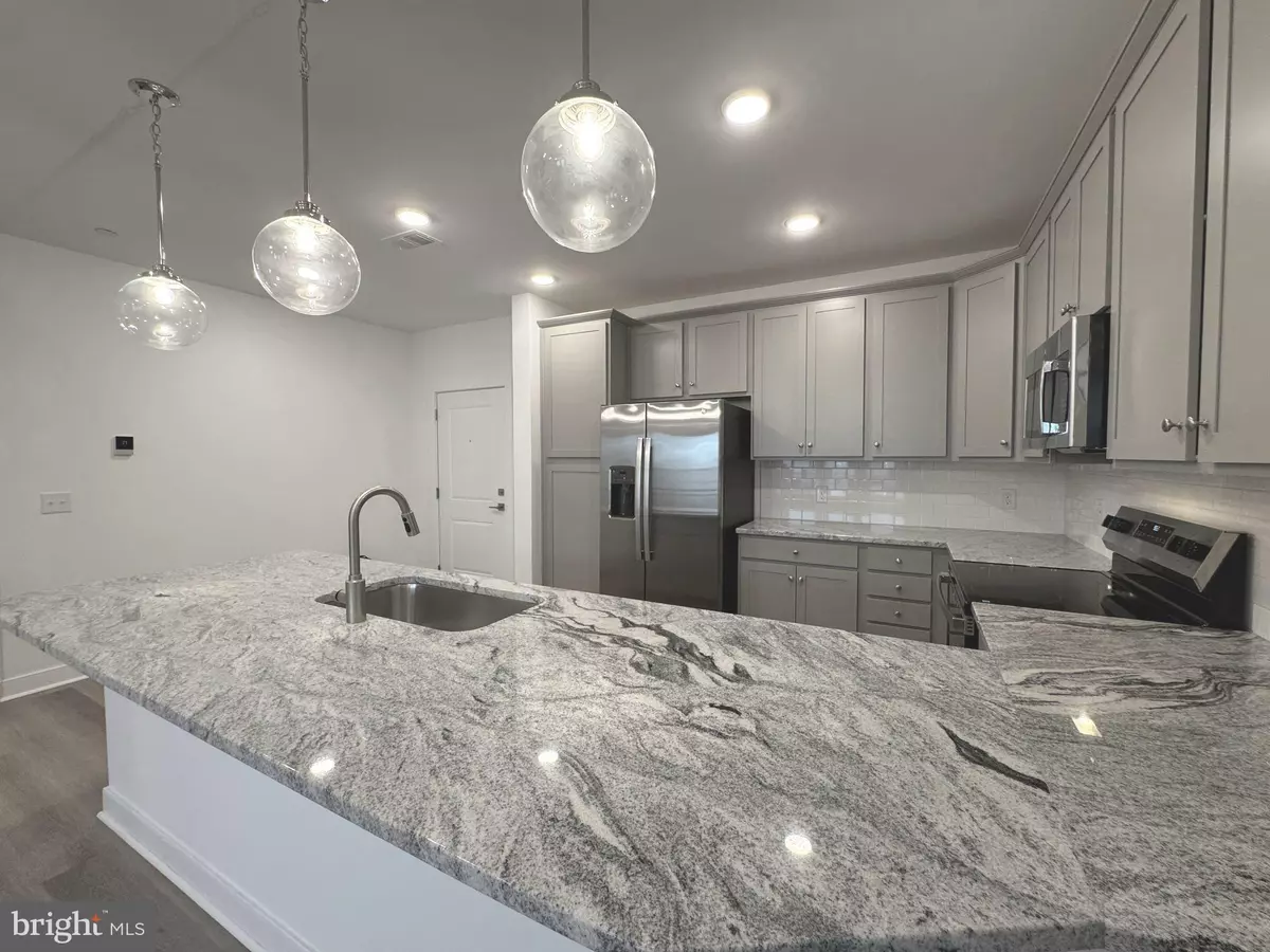 Ashburn, VA 20147,21731 DOVEKIE TER ##304