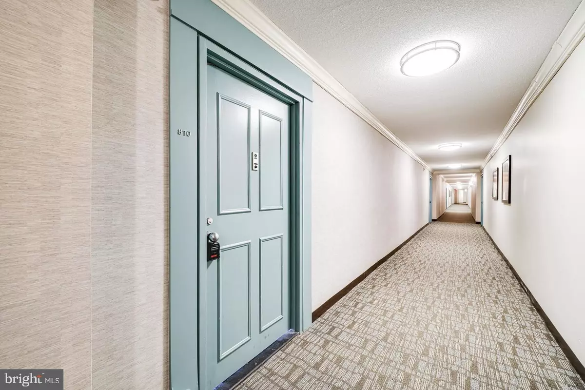 Alexandria, VA 22304,205 YOAKUM PKWY #810