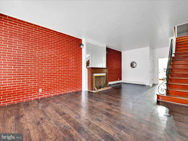 Shenandoah, PA 17976,324 S JARDIN ST