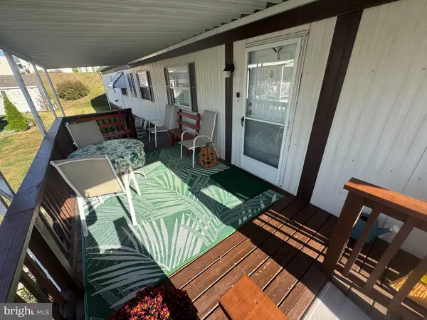 Manheim, PA 17545,114 RIDGEWOOD MNR