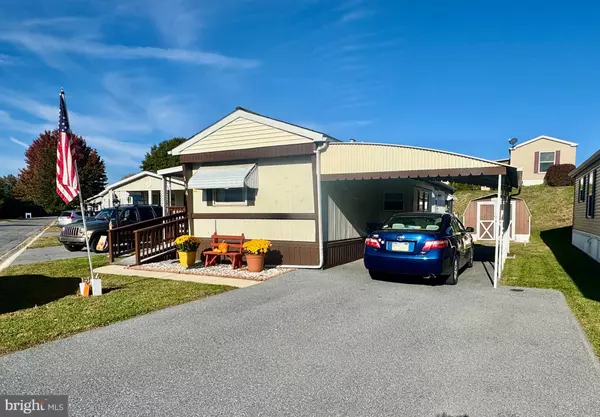 Manheim, PA 17545,114 RIDGEWOOD MNR