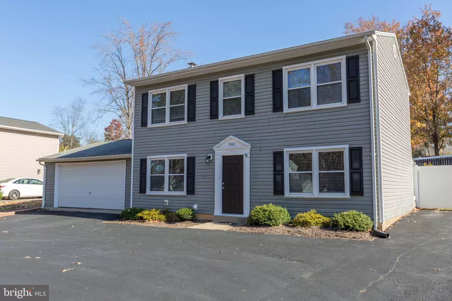 7009 LOMBARD LN, Fredericksburg, VA 22407