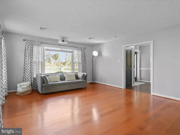 Marshall, VA 20115,9419 RAMEY RD