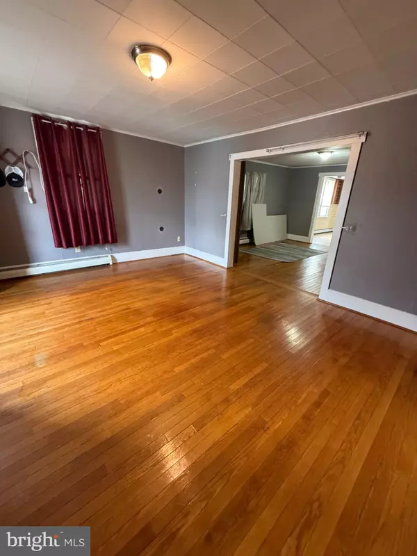 Mt Carmel, PA 17851,216 S CHESTNUT ST