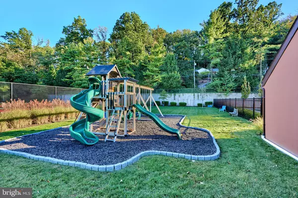 Towson, MD 21204,14 MALIBU CT