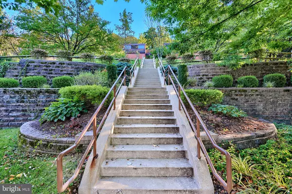 Towson, MD 21204,14 MALIBU CT