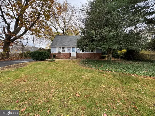 3208 DIXON AVE, Bristol, PA 19007