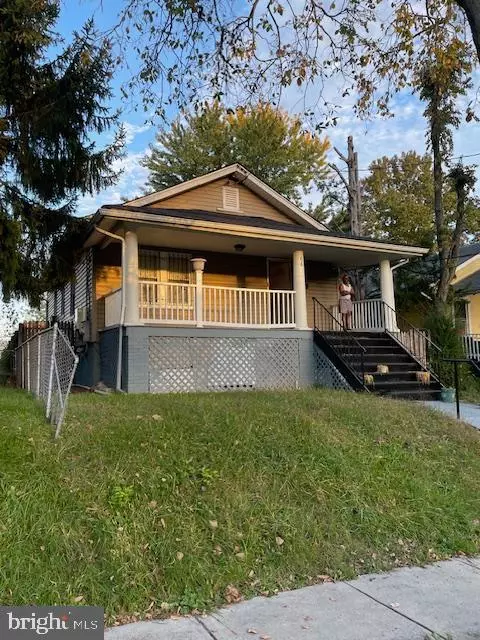Washington, DC 20019,66 53RD PL SE