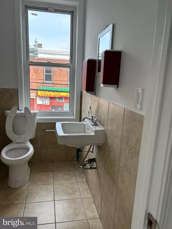 Philadelphia, PA 19145,1648 S 24TH ST