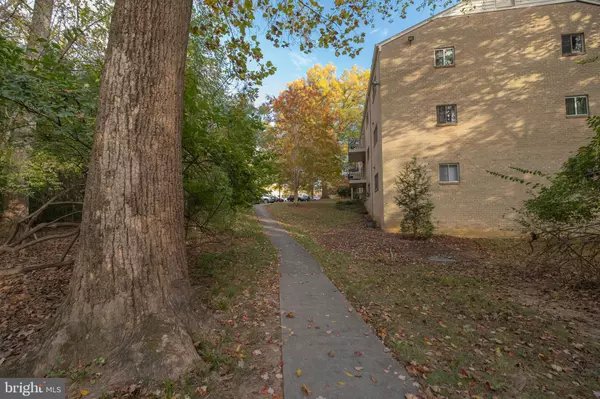 Bethesda, MD 20814,10654 MONTROSE AVE #104