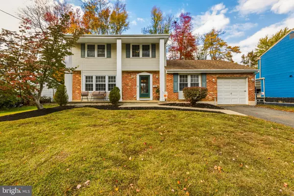 345 IVY DR, Woodbury Heights, NJ 08097