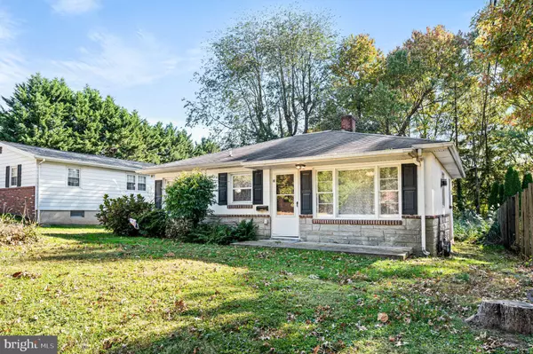 10 W SUMMIT AVE, Oxford, PA 19363