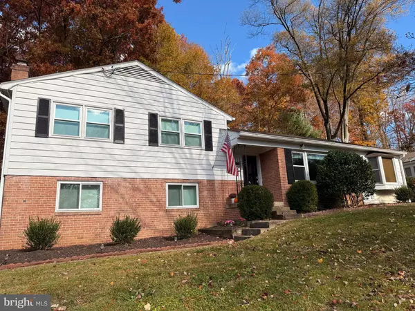 6222 BEACHWAY DR, Falls Church, VA 22041