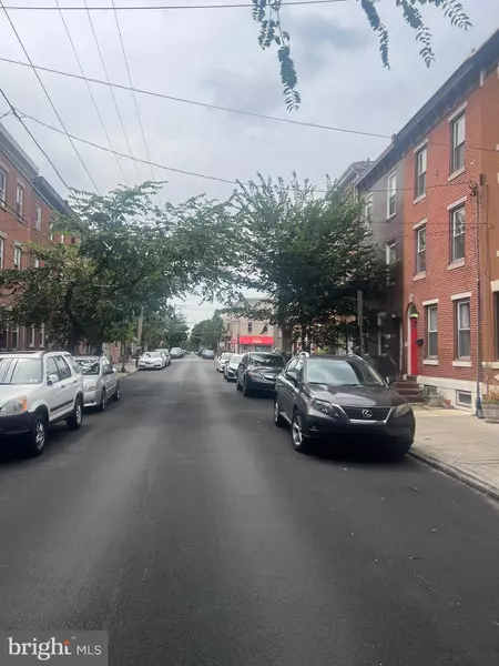 1917 CARPENTER ST, Philadelphia, PA 19146