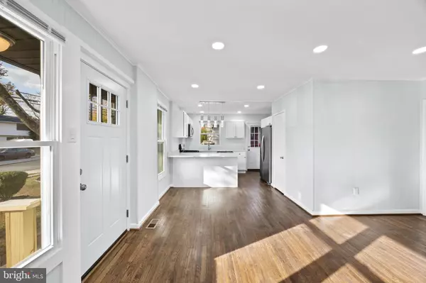 Landover, MD 20785,8135 ALLENDALE DR