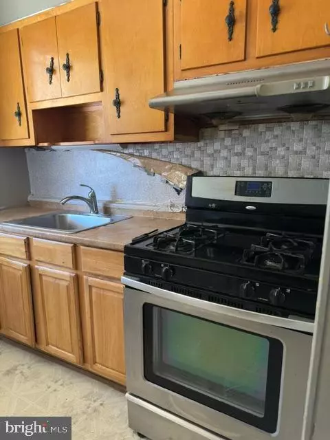 Philadelphia, PA 19135,7177 GILLESPIE ST