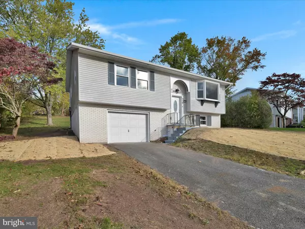 Pottsville, PA 17901,76 CRESTVIEW DR