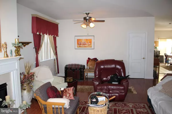 Woodbury, NJ 08096,301 CASTLEWOOD WAY