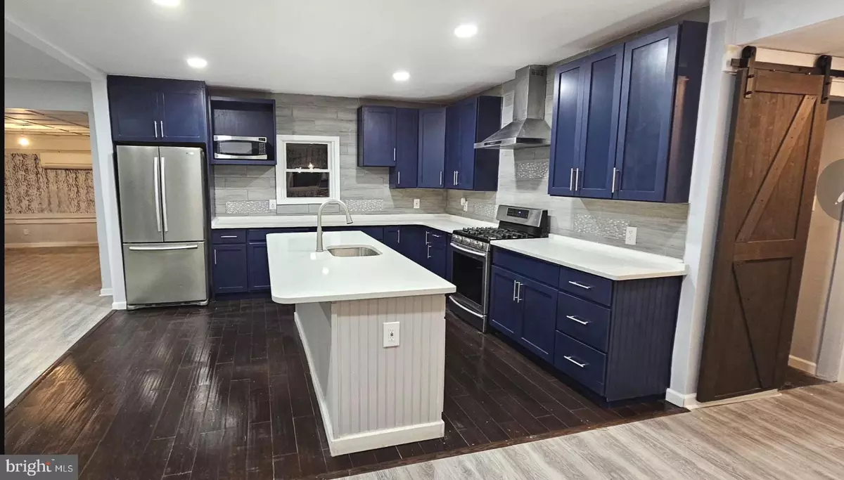 Woodbury, NJ 08096,1029 TATUM ST