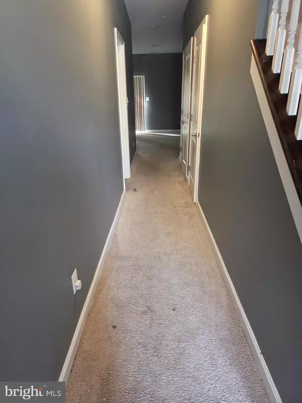 Pasadena, MD 21122,8248 WHITE STAR XING