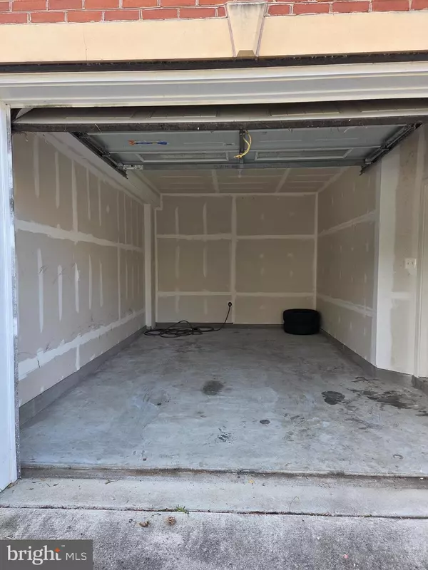 Pasadena, MD 21122,8248 WHITE STAR XING