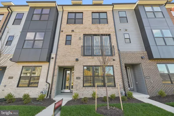 Bowie, MD 20715,17309 HARDISTY WAY ST #5F