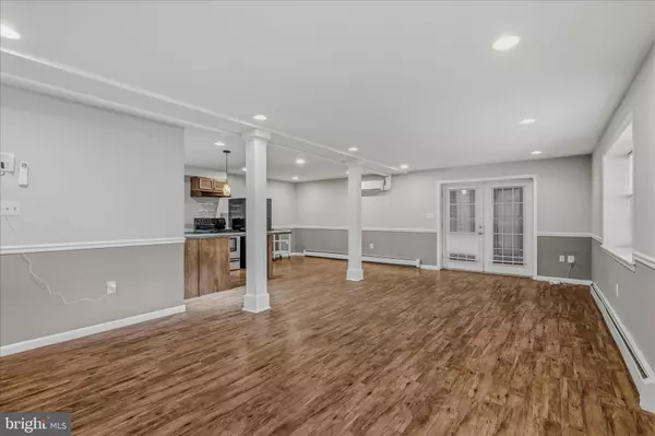 Berkeley Springs, WV 25411,2289 POTOMAC RD