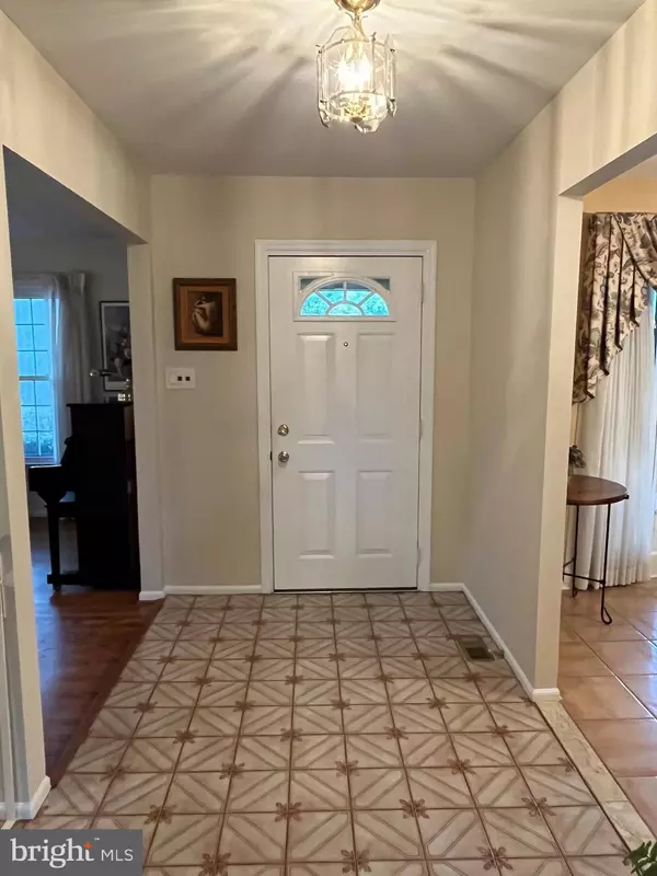 Cinnaminson, NJ 08077,3120 WATERFORD CT