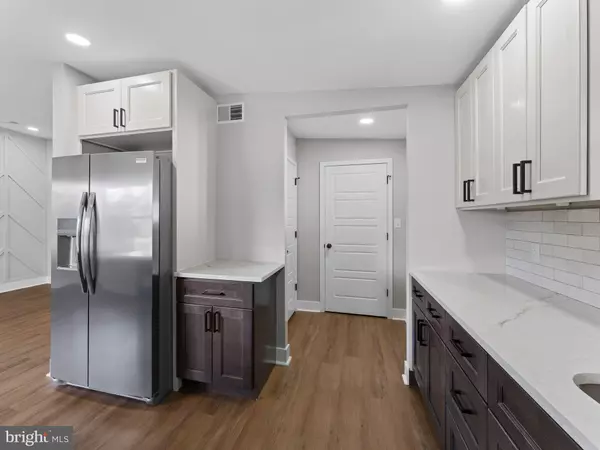 Philadelphia, PA 19115,9314 TROUT RD