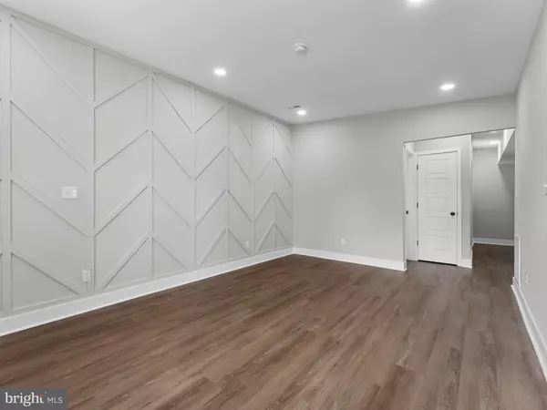 Philadelphia, PA 19115,9314 TROUT RD